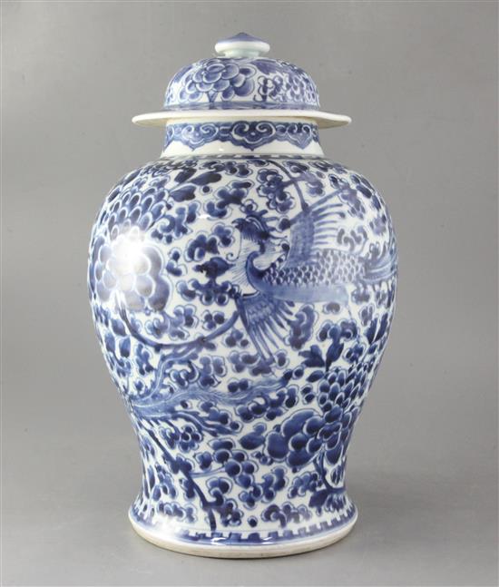 A Chinese blue and white baluster vase, Kangxi period, 41.5cm